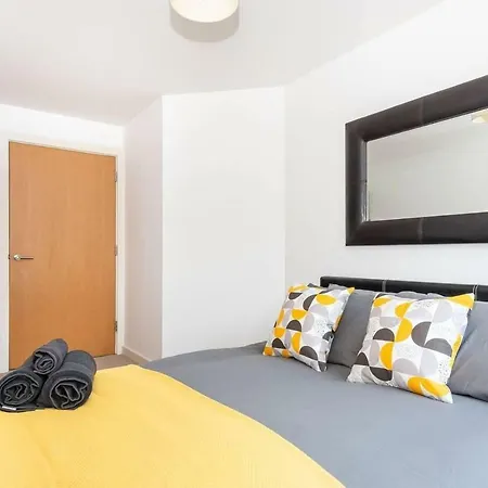 Stunning 2br Waterside Close To Station 公寓 *