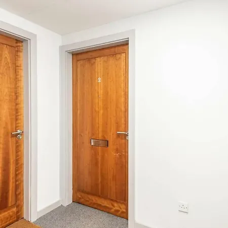 公寓 Stunning 2br Waterside Close To Station *